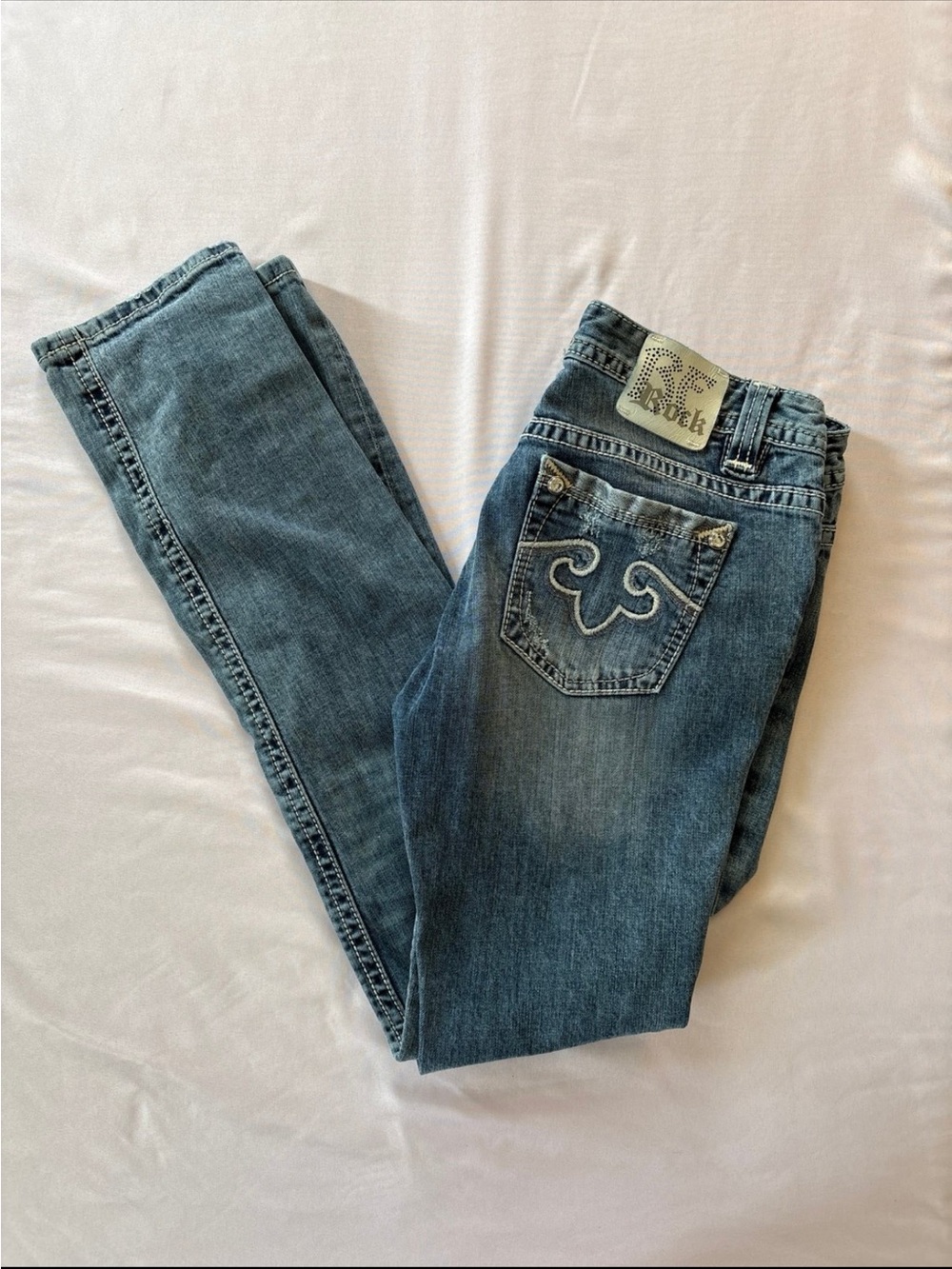 BERock Express Women's Medium Blue Skinny Jeans with Embroidered Pocket